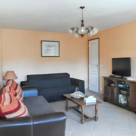 Maison Charmante Pres De Avec Terrasse. بيت للعطل *